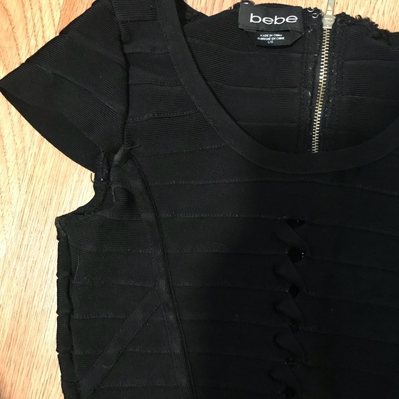 Bebe CUTOUT DETAIL BANDAGE TOP - Picture 3 of 8